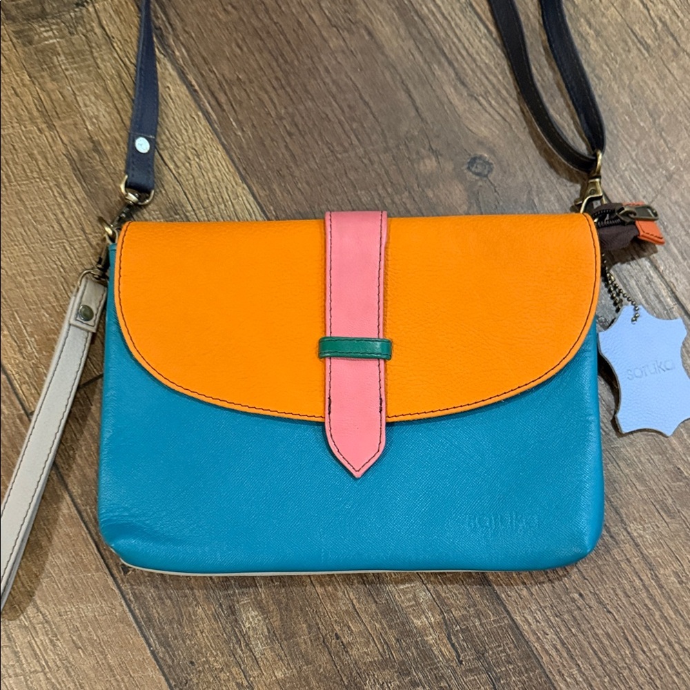 Soruka Colorful Crossbody Bag with Orange and Teal Accents
